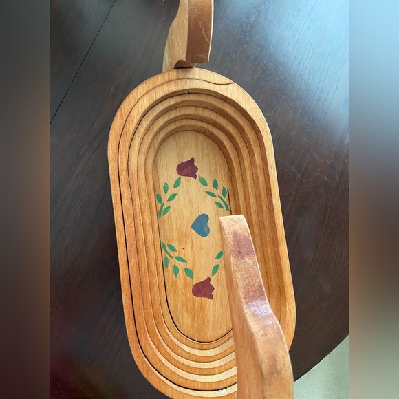 Vintage 1986 "Squash basket" by Holmes Ent. Wood Collapsible Basket Unsigned - Picture 5 of 11